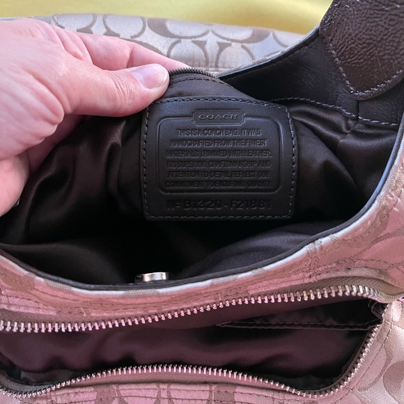 Authentic Coach Ashley Signature Hobo Bag Khaki - Picture 7 of 16